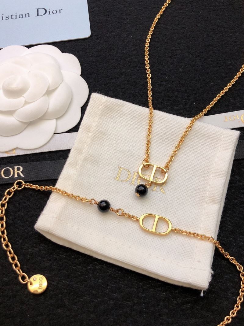 Christian Dior Necklaces